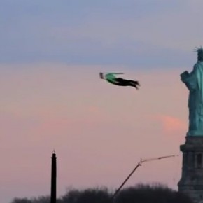 homme-volant-new-york-lobo-graphik